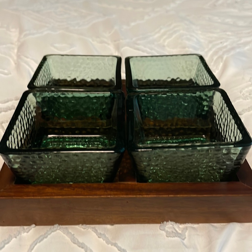 Cute Bobby Flay 4-section tray for sauce, condiments, etc.
